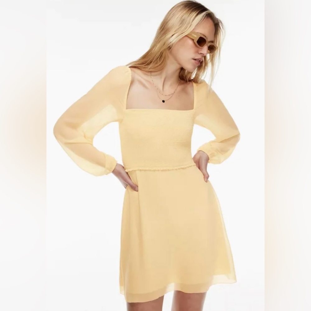 Aritzia Villa Dress